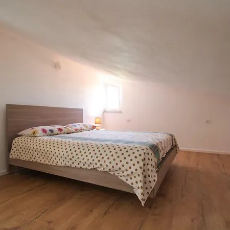 Apartment Jadranka Sain